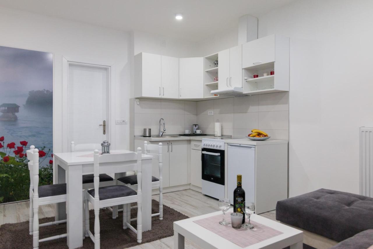 Apartment Bb Баина Баща Екстериор снимка